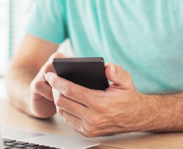 Erotik Web Service Blog 21 EU veröffentlicht DSA-Leitlinien zur Altersverifizierung